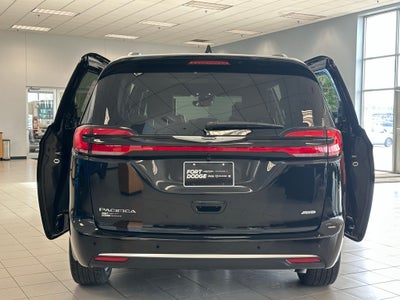 2026 Chrysler Pacifica Pinnacle