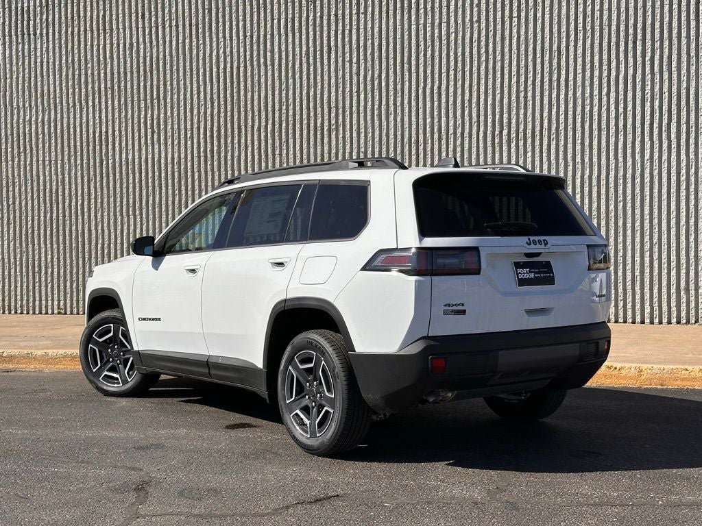 2026 Jeep Cherokee Laredo