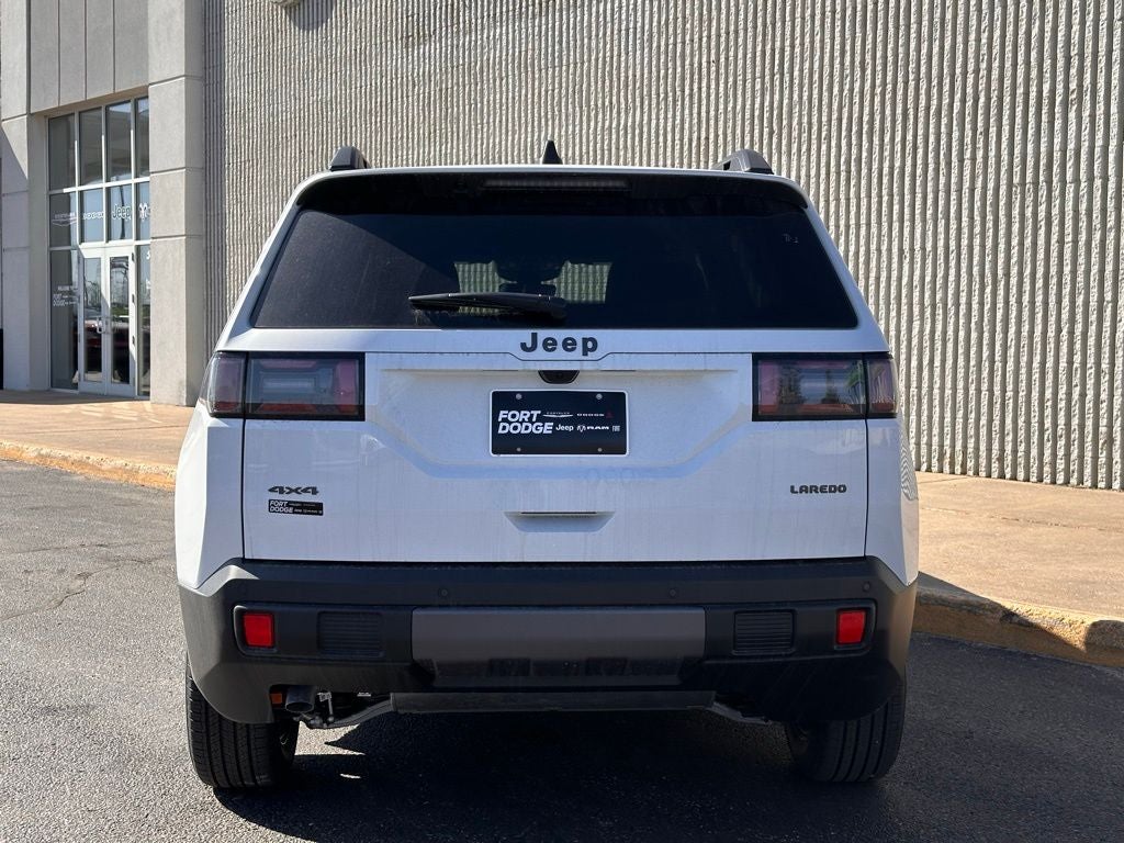 2026 Jeep Cherokee Laredo