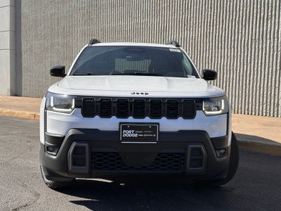 2026 Jeep Cherokee Laredo