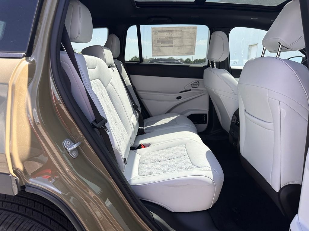 2026 Jeep Cherokee Overland