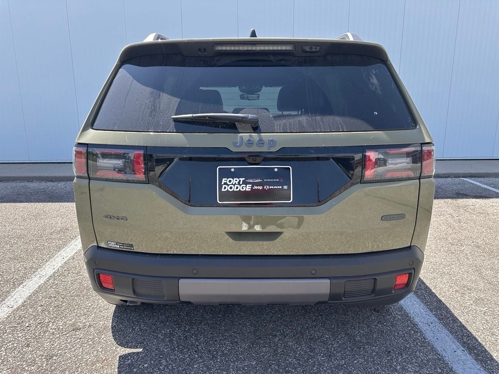 2026 Jeep Cherokee Overland
