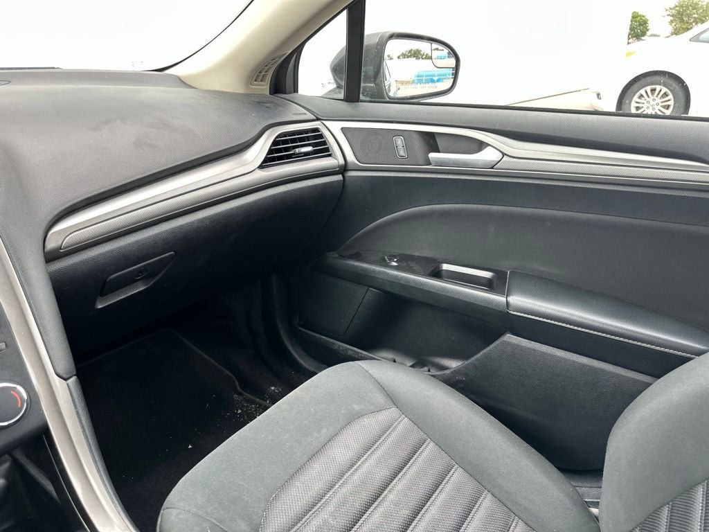 2017 Ford Fusion Hybrid SE