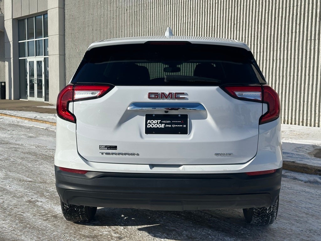 2024 GMC Terrain SLE