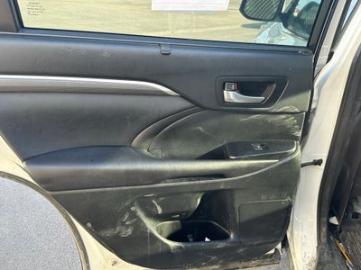 2017 Toyota Highlander SE