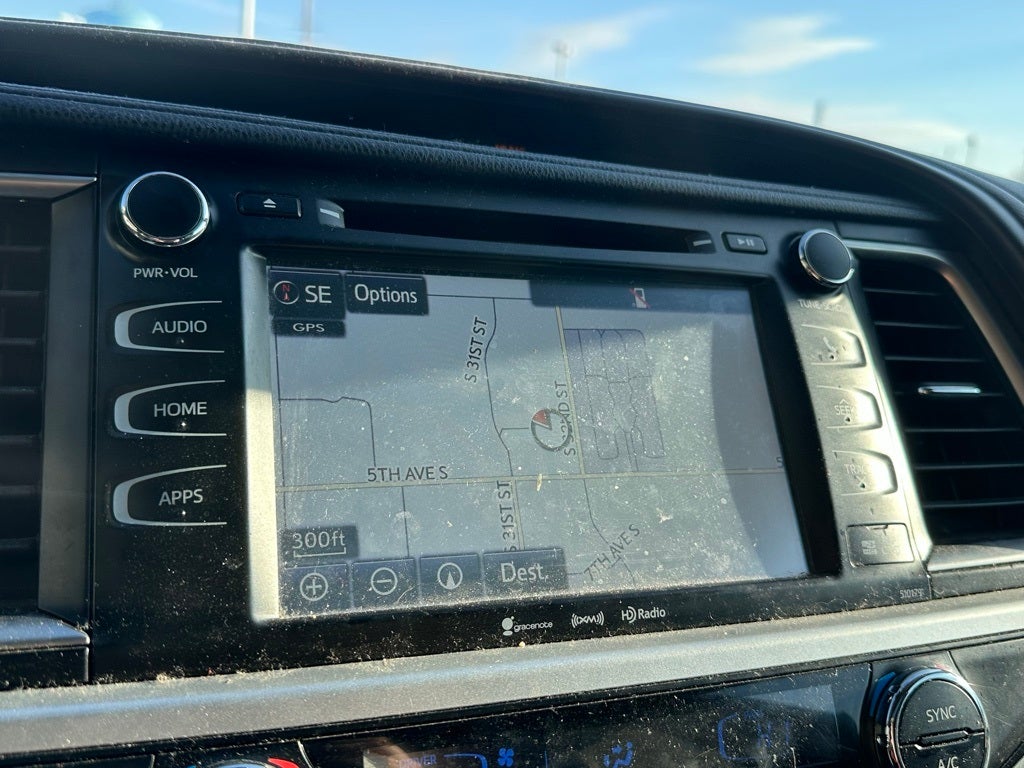 2017 Toyota Highlander SE