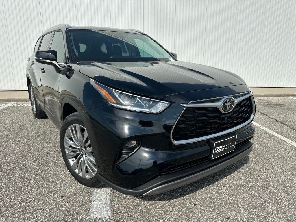 2024 Toyota Highlander Platinum
