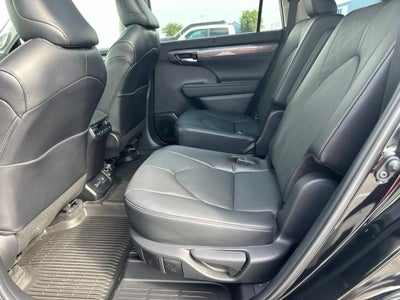 2024 Toyota Highlander Platinum