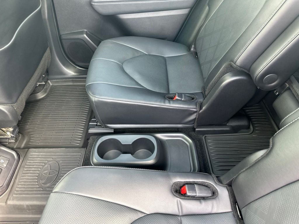 2024 Toyota Highlander Platinum