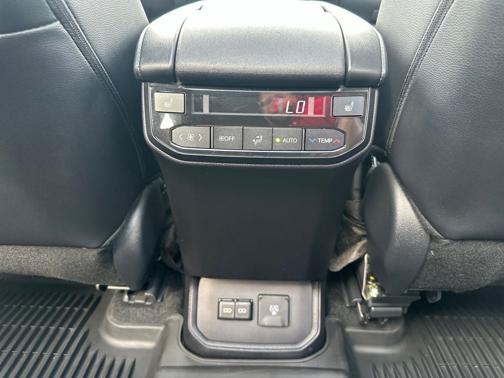 2024 Toyota Highlander Platinum