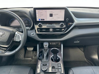 2024 Toyota Highlander Platinum
