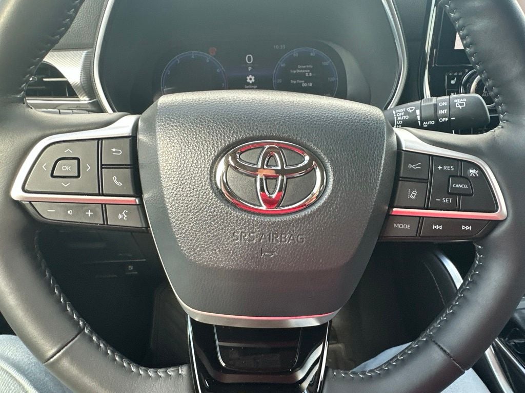 2024 Toyota Highlander Platinum