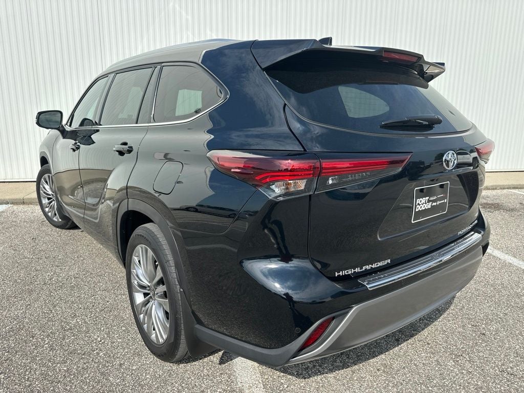 2024 Toyota Highlander Platinum