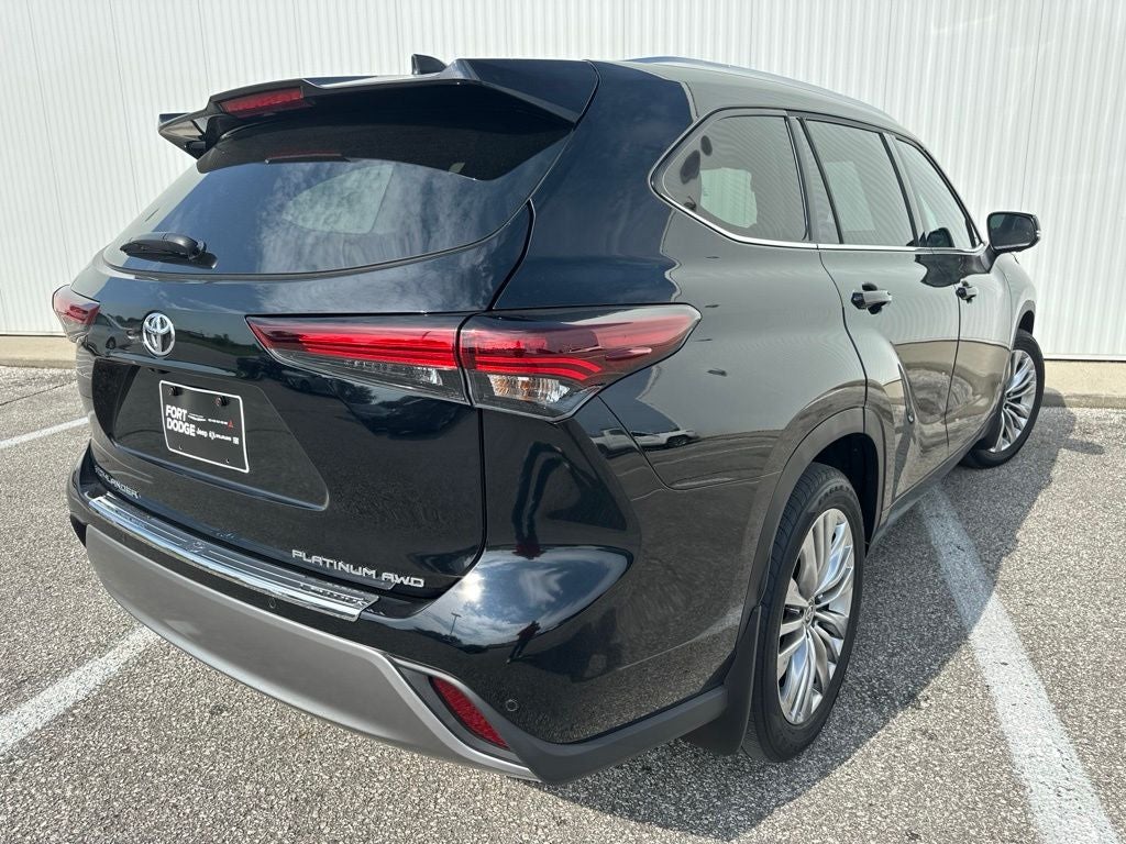 2024 Toyota Highlander Platinum