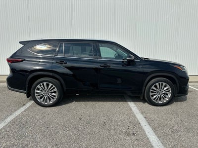 2024 Toyota Highlander Platinum