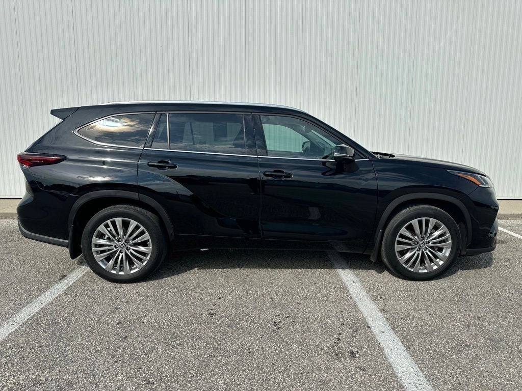2024 Toyota Highlander Platinum