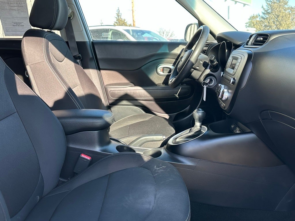 2016 Kia Soul Base