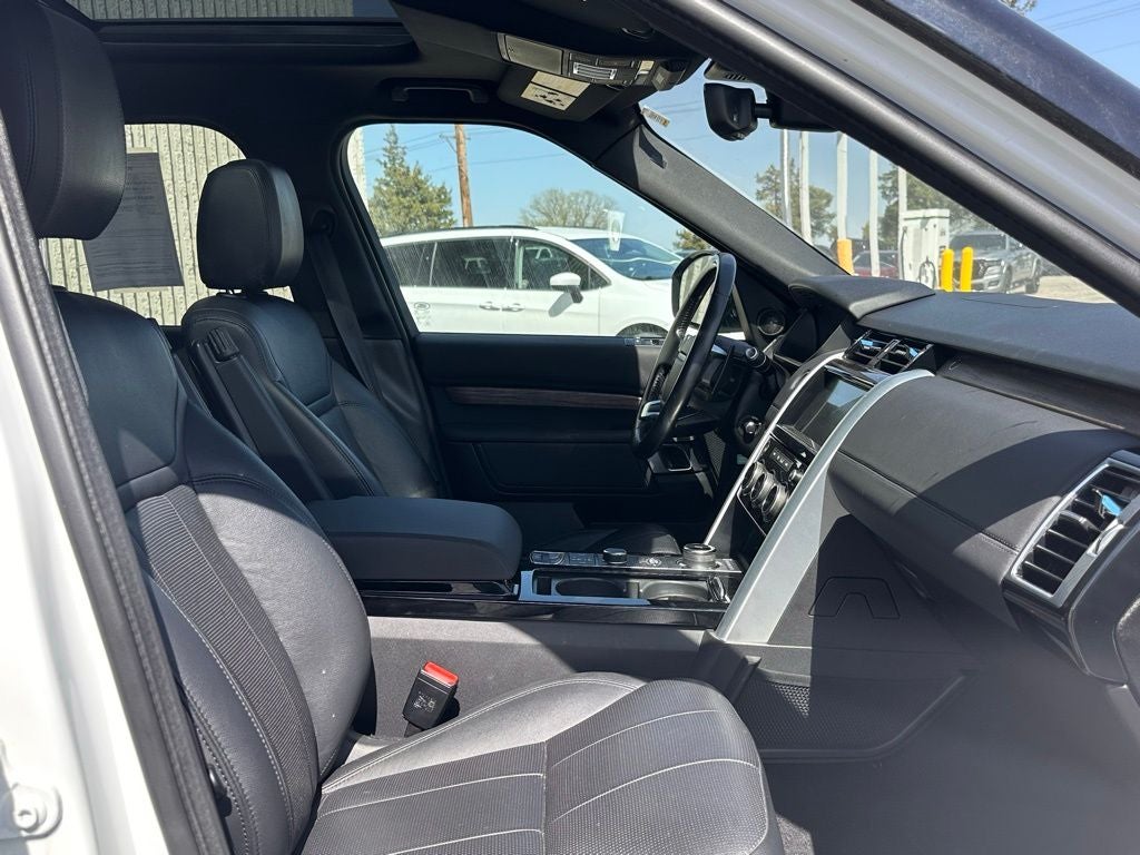 2020 Land Rover Discovery HSE